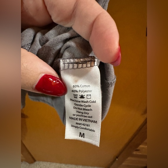 LuLaRoe Randy Tee - Picture 2 of 8